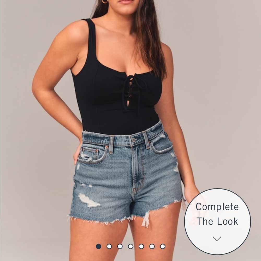 Abercrombie and Fitch Mom Short High Rise Curve Love